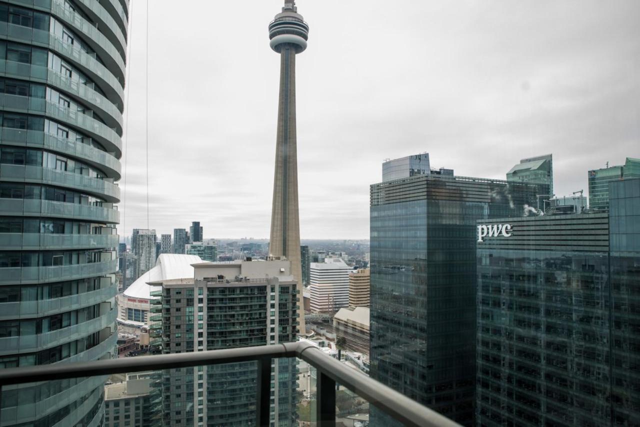 Sarkar Suites - Maple Leaf Square Toronto Exterior foto